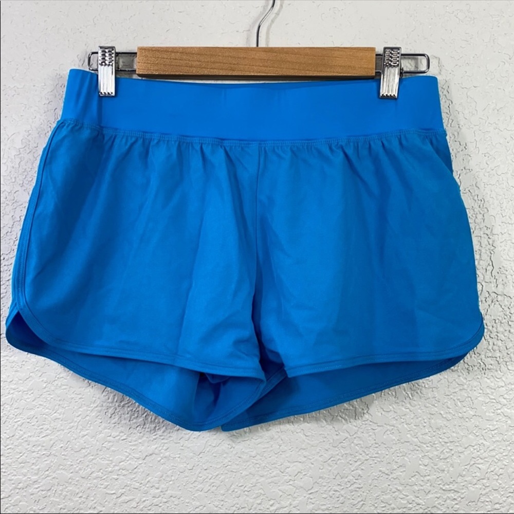 ZYIA Activewear Sprinter Shorts Sky Size Medium